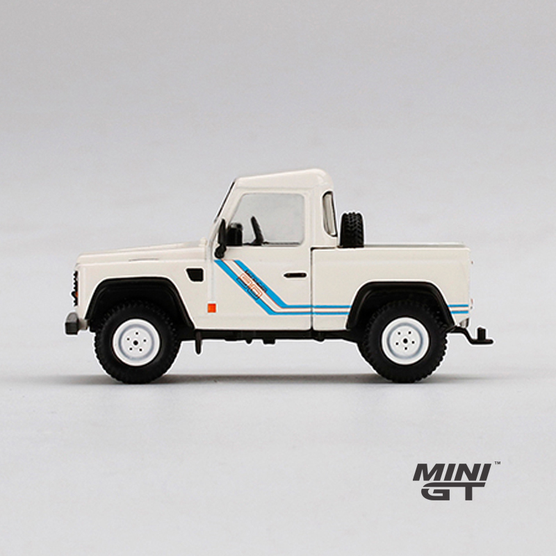 LAND ROVER DEFENDER 90 PICKUP 3