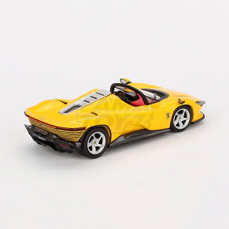 FERRARI DAYTONA SP3 GIALLO MODENA 2024 4