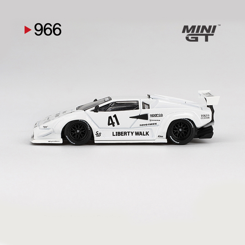 Lamborghini Countach LB-WORKS White 2024 Tokyo Auto Salon 2